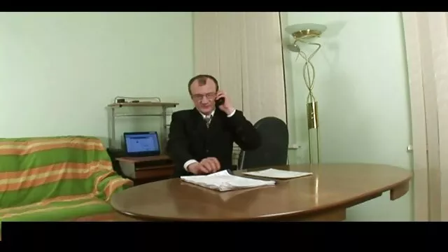 Ֆետիշ աղջիկ փաթաթված մուլտֆիլմ հարդքոր փայտով