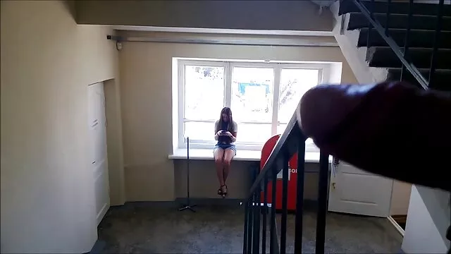 Էմիլի Մերիլին (2. Մաս Բ)) պոռնո բարձր տուն