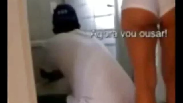 Կրկին մերկ մուլտֆիլմ ճանապարհի վրա